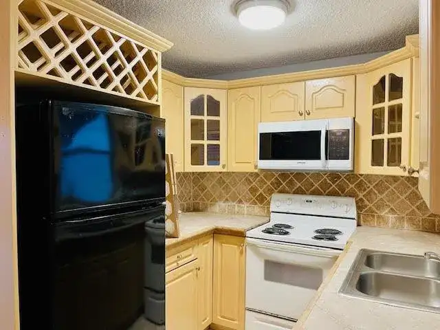 4491 NW 1st Terrace, Deerfield Beach FL 33064 photo 3