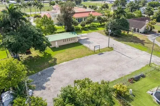 224 NW G Avenue, Belle Glade FL 33430 photo 4