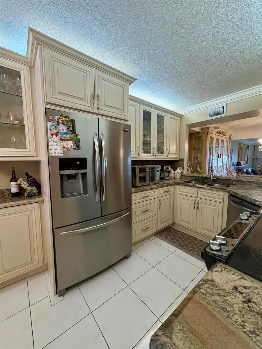 23249 Barwood Lane # 402, Boca Raton FL 33428 photo 4