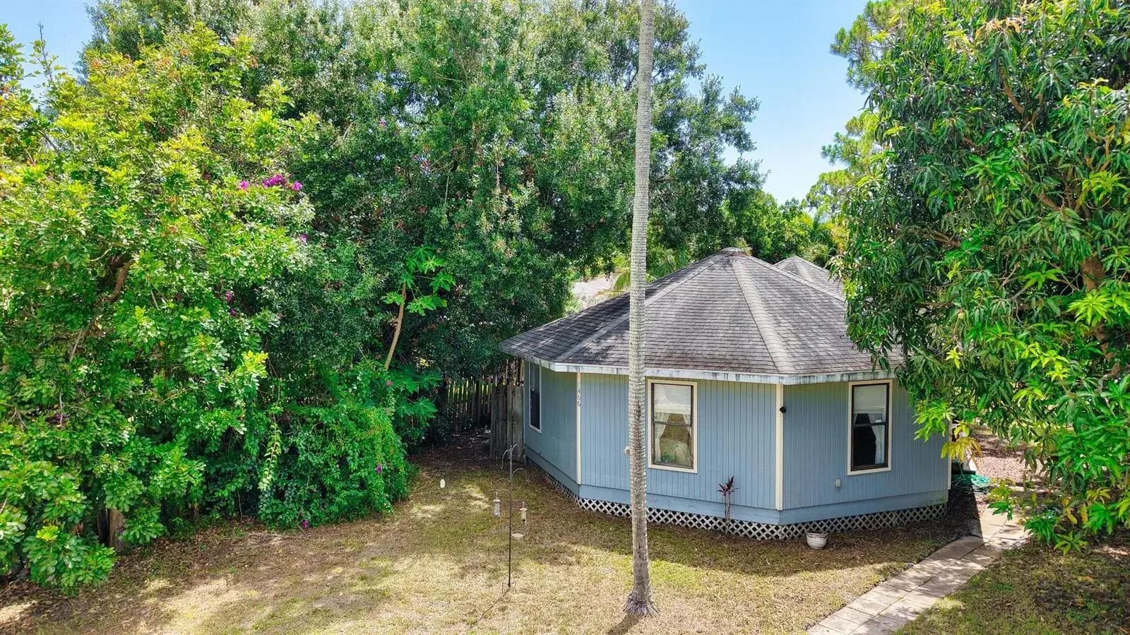 1466 SW 24th Avenue SW, Vero Beach FL 32962 photo 2