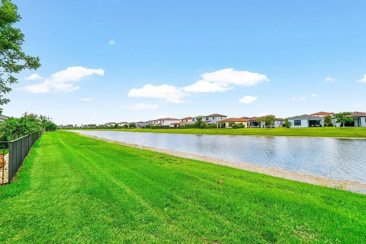 16070 Key Biscayne Lane, Westlake FL 33470 photo 4