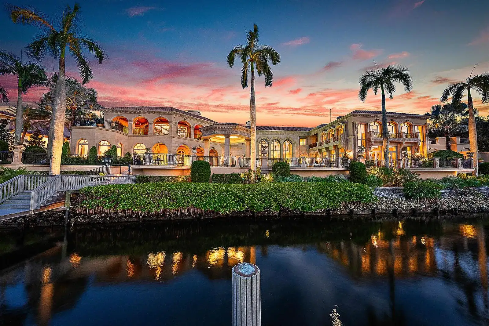 209 Commodore Drive, Jupiter FL 33477 photo 2