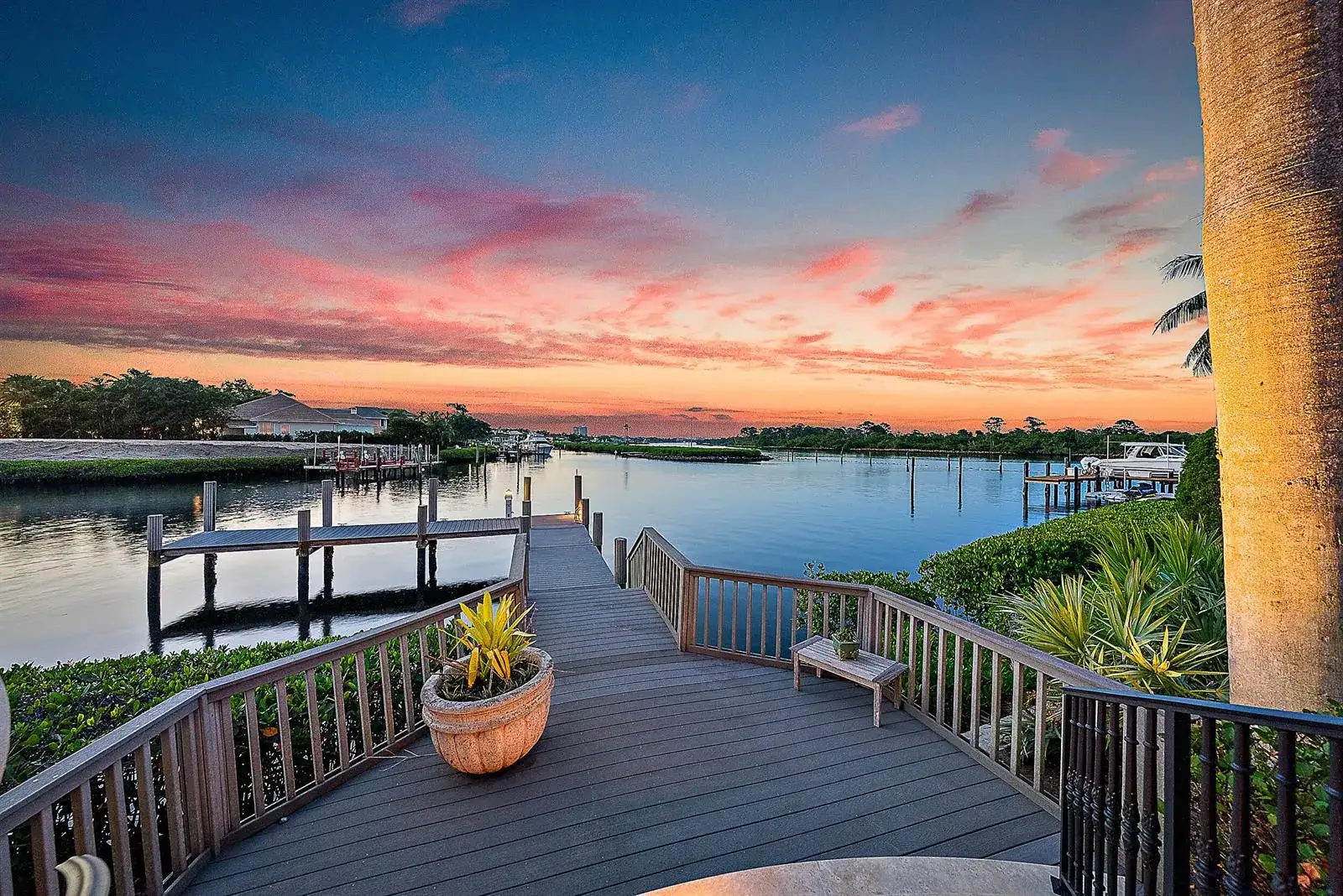 209 Commodore Drive, Jupiter FL 33477 photo 4