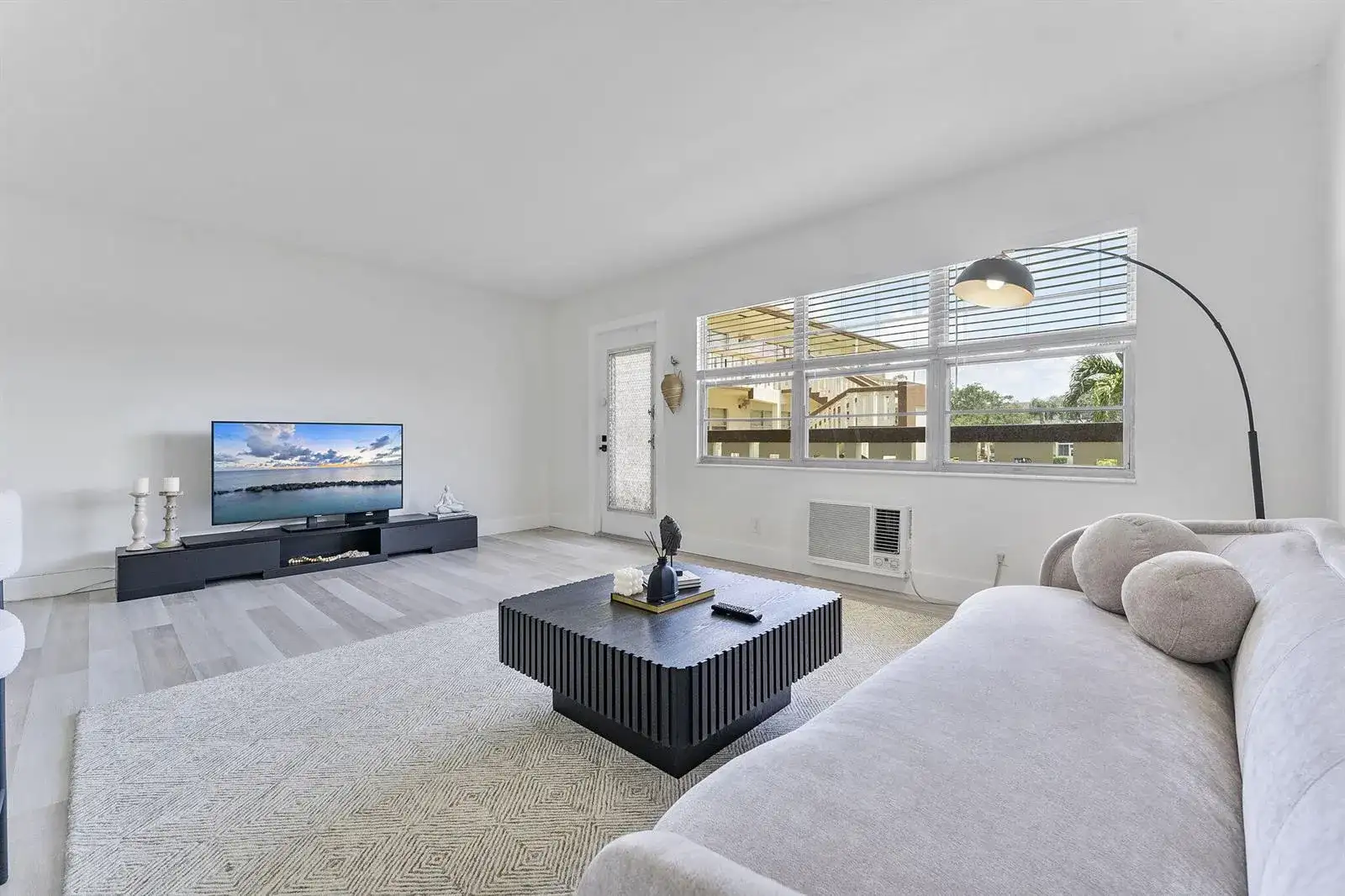 275 Mansfield G # 275, Boca Raton FL 33434 photo 3