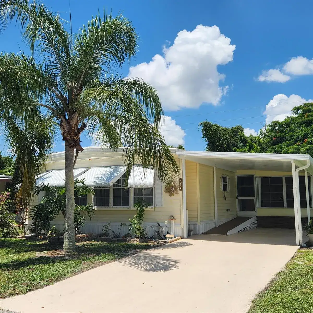 218 W Caribbean, Port St. Lucie FL 34952 photo 2