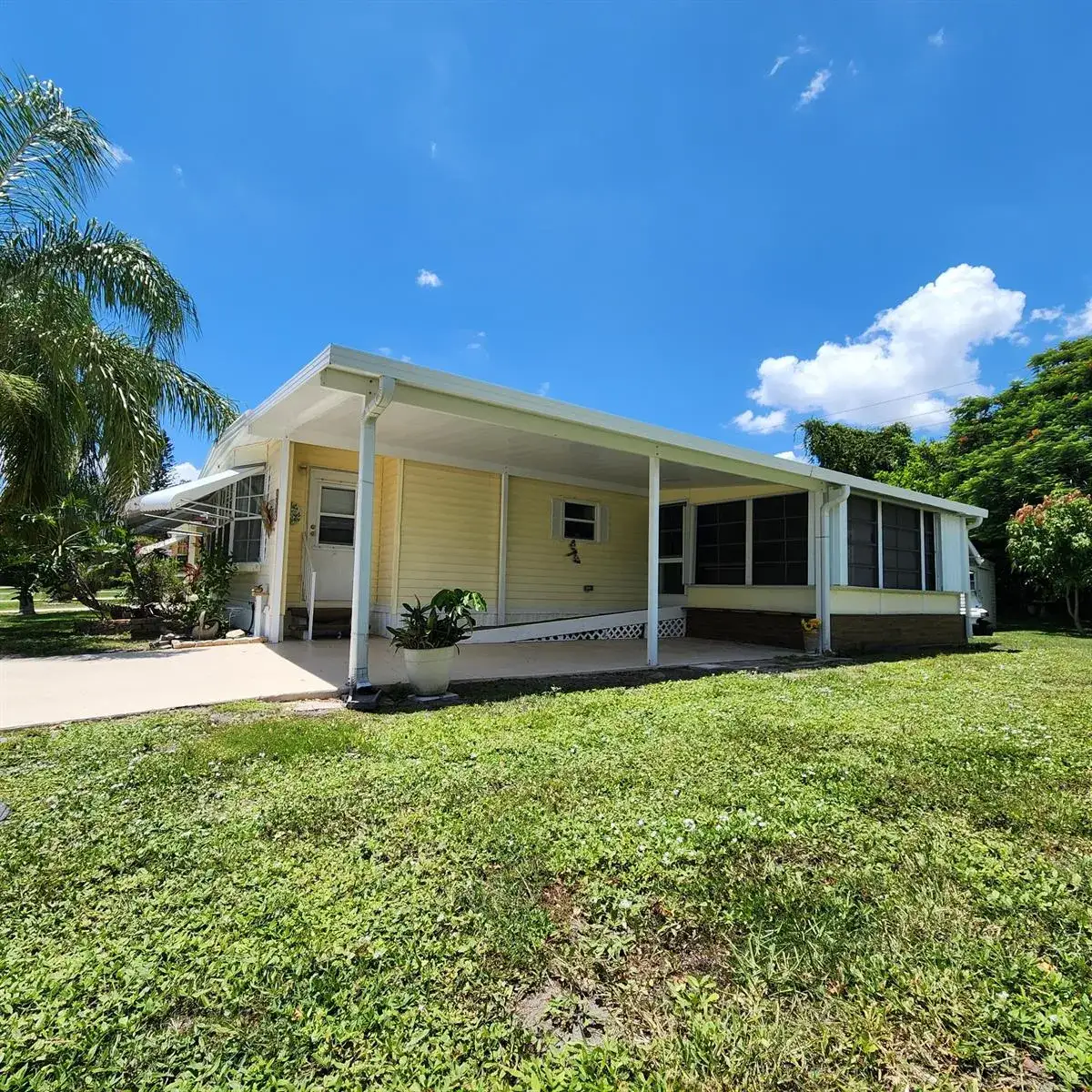 218 W Caribbean, Port St. Lucie FL 34952 photo 3