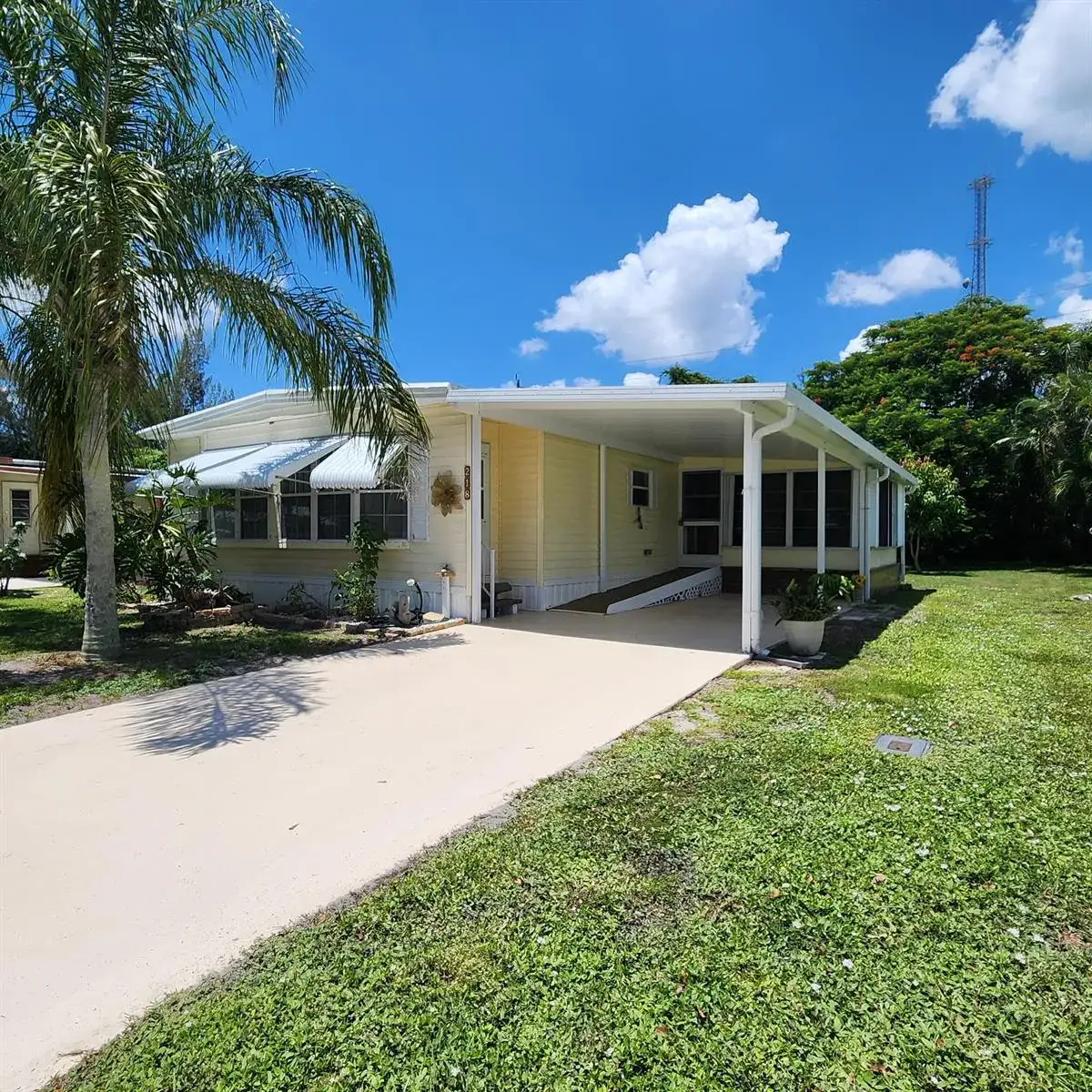 218 W Caribbean, Port St. Lucie FL 34952 photo 5