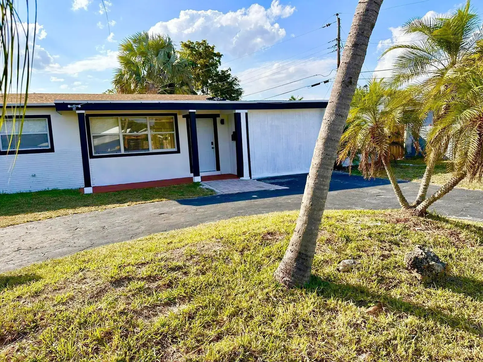 601 NW 38th Street, Deerfield Beach FL 33064 photo 2