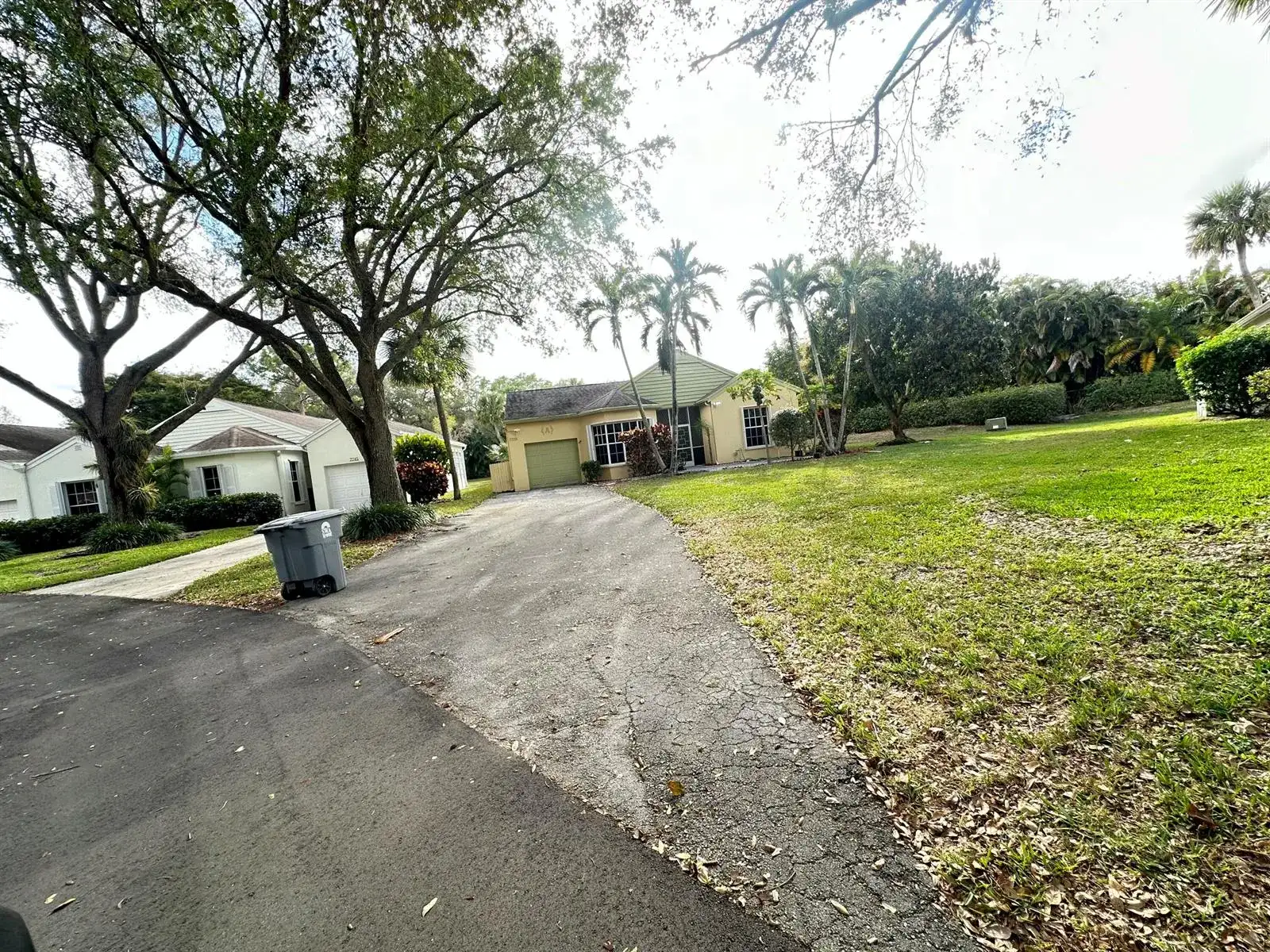 7729 Forest Green Lane, Boynton Beach FL 33436 photo 2