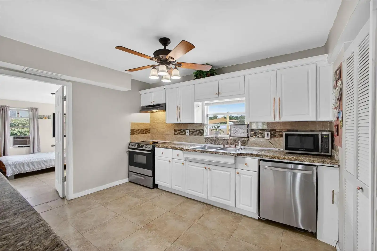 1136 W 7th Street, Riviera Beach FL 33404 photo 3