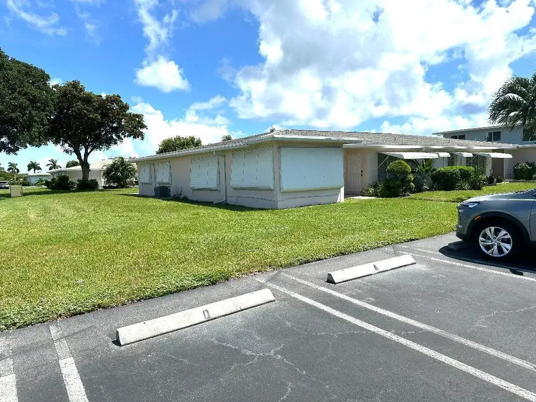 135 South Boulevard # A, Boynton Beach FL 33435 photo 3