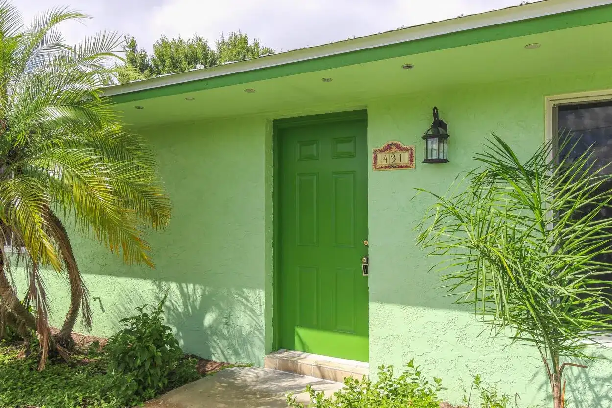 431 NE Julia Court, Jensen Beach FL 34957 photo 4