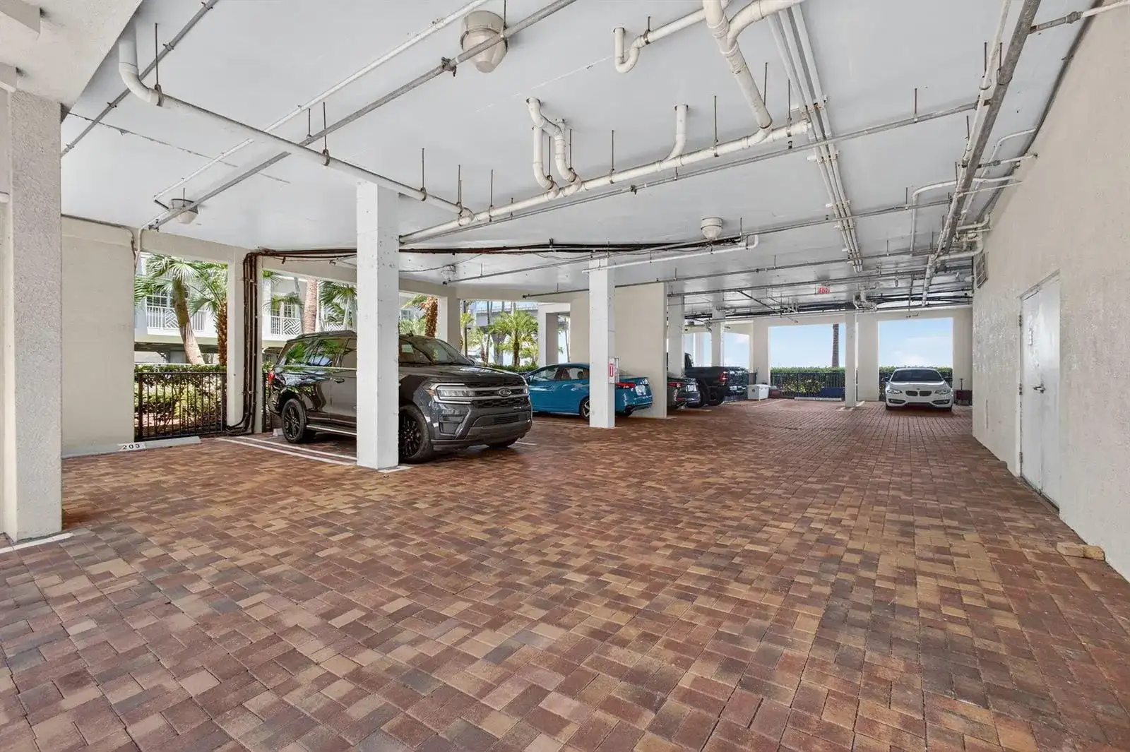 275 NW Flagler Avenue # 204, Stuart FL 34994 photo 4