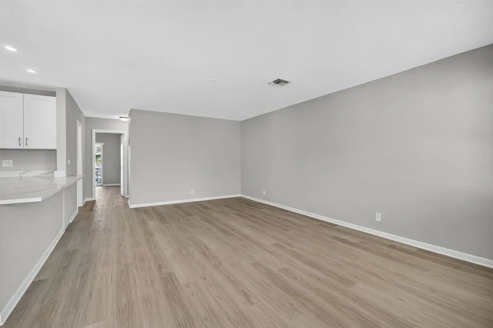 42 Easthampton B, West Palm Beach FL 33417 photo 2