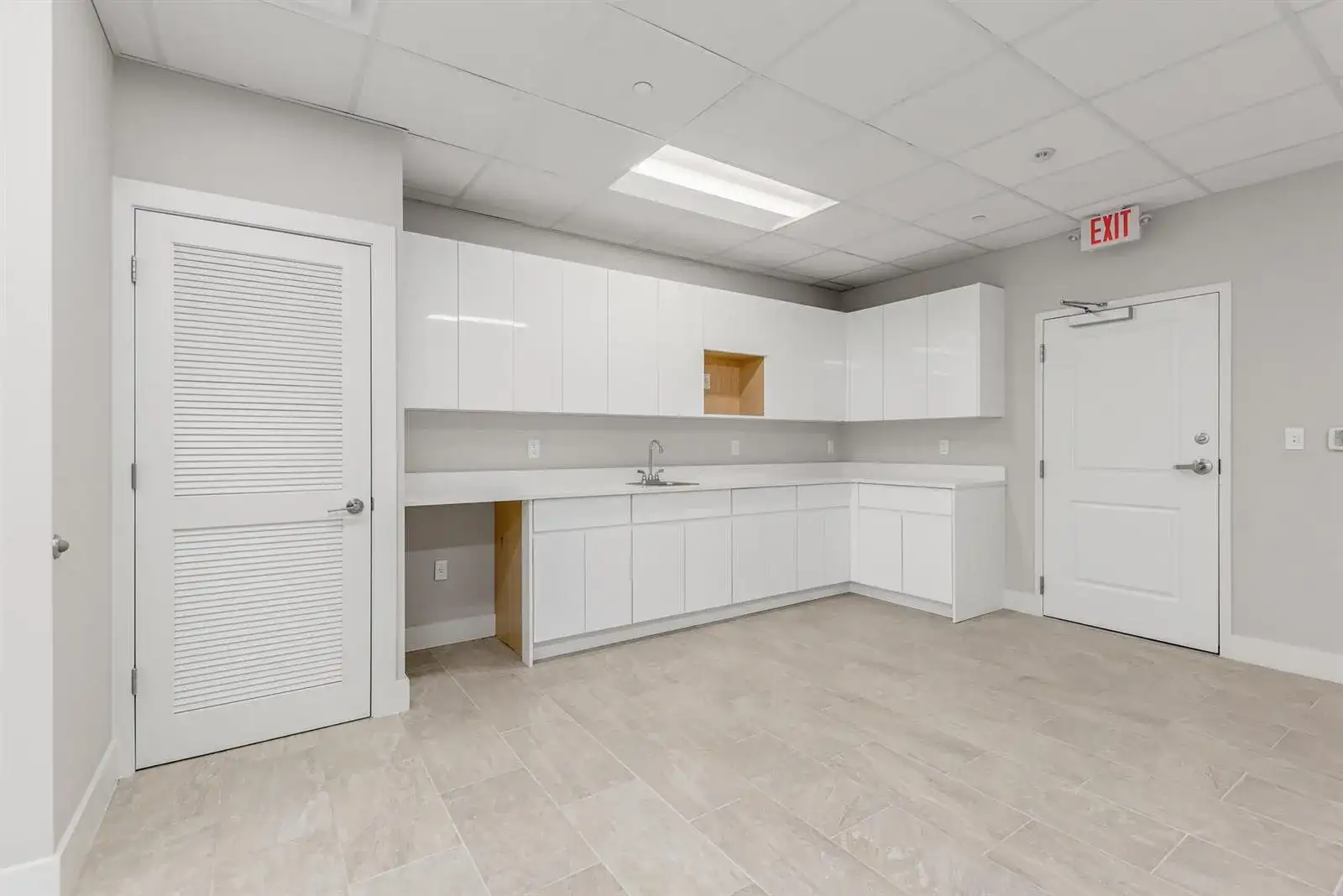 41 SW Seminole Street # 210, Stuart FL 34994 photo 4