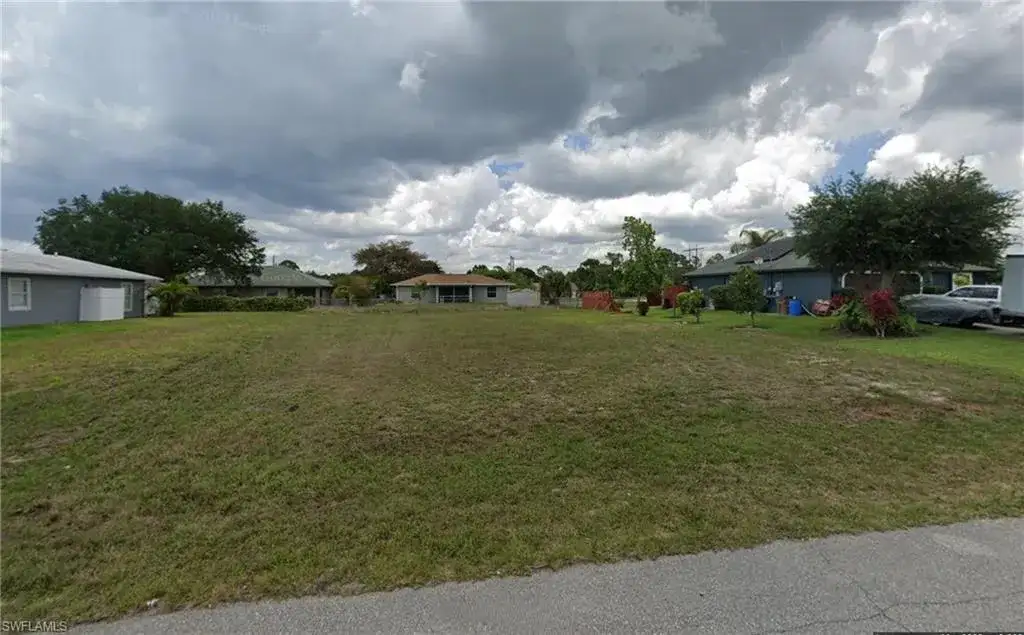 2007 NE 27th Terrace, Cape Coral FL 33909 photo 2