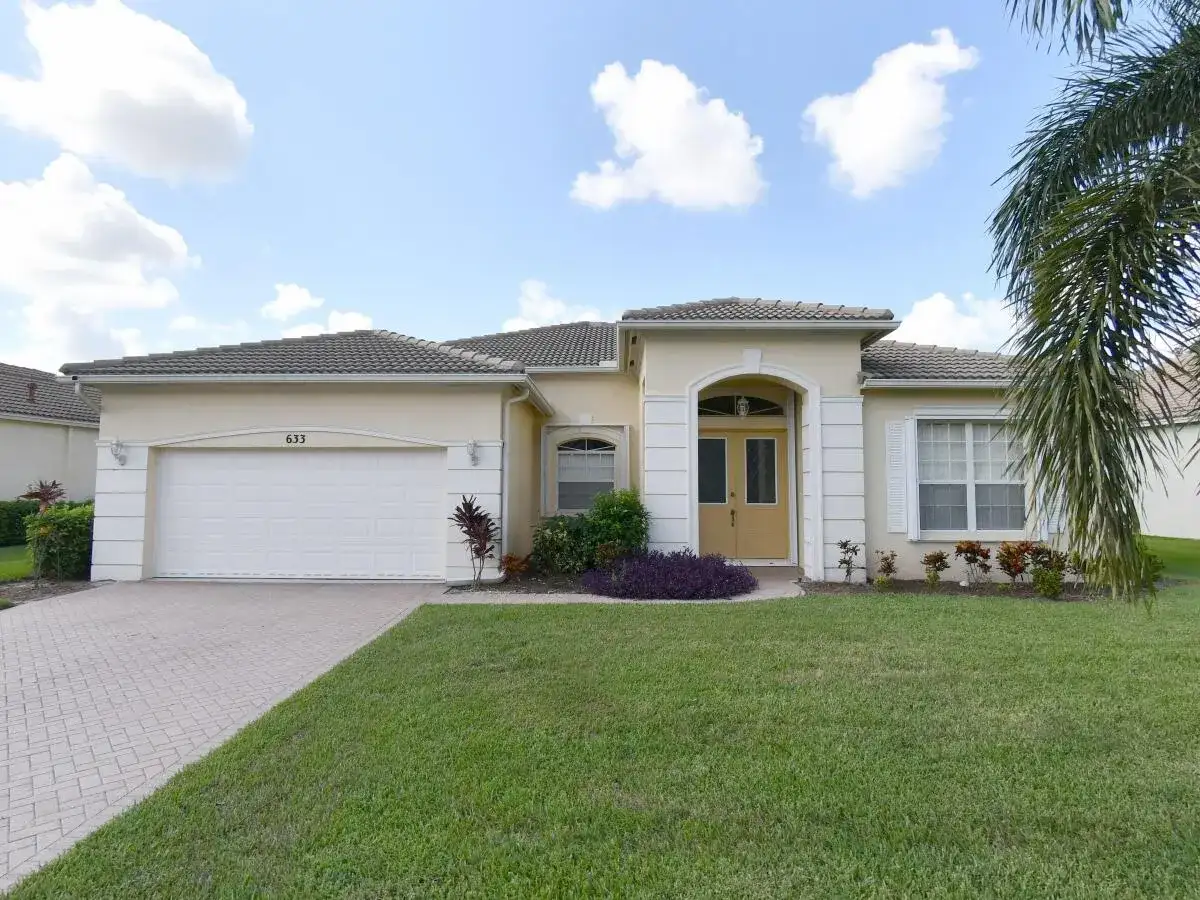 633 SW Long Key Court, Port St. Lucie FL 34986 photo 2