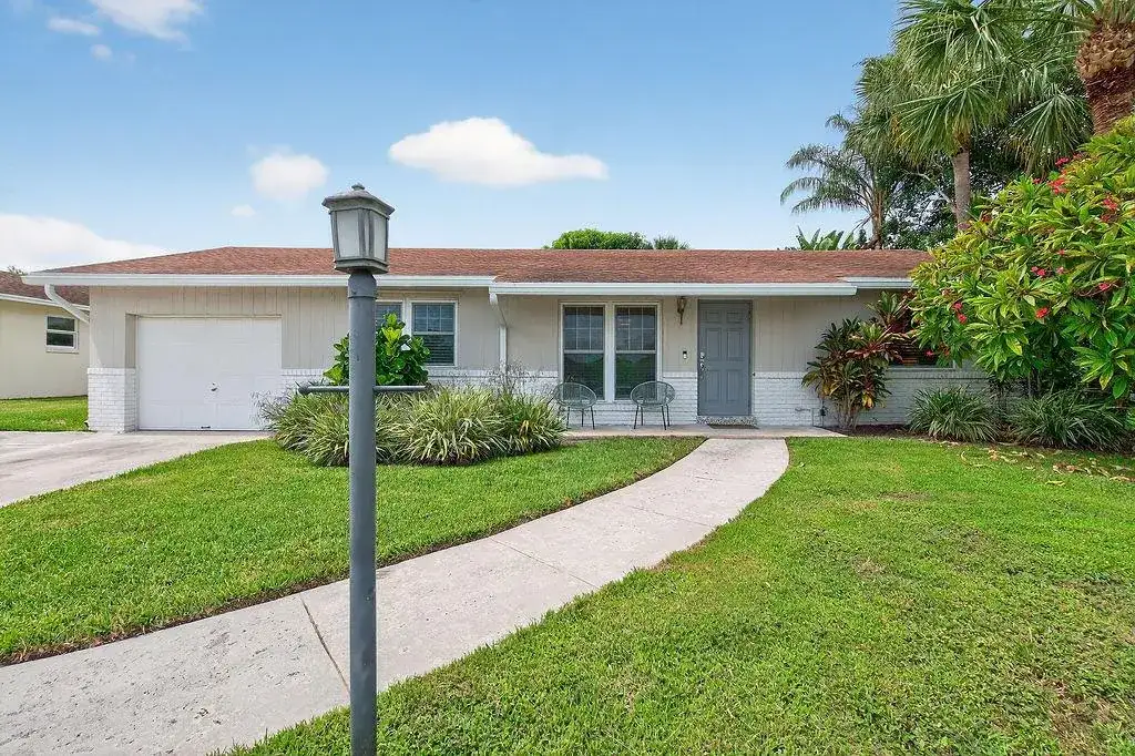 9627 Althea Way, Palm Beach Gardens FL 33410 photo 2