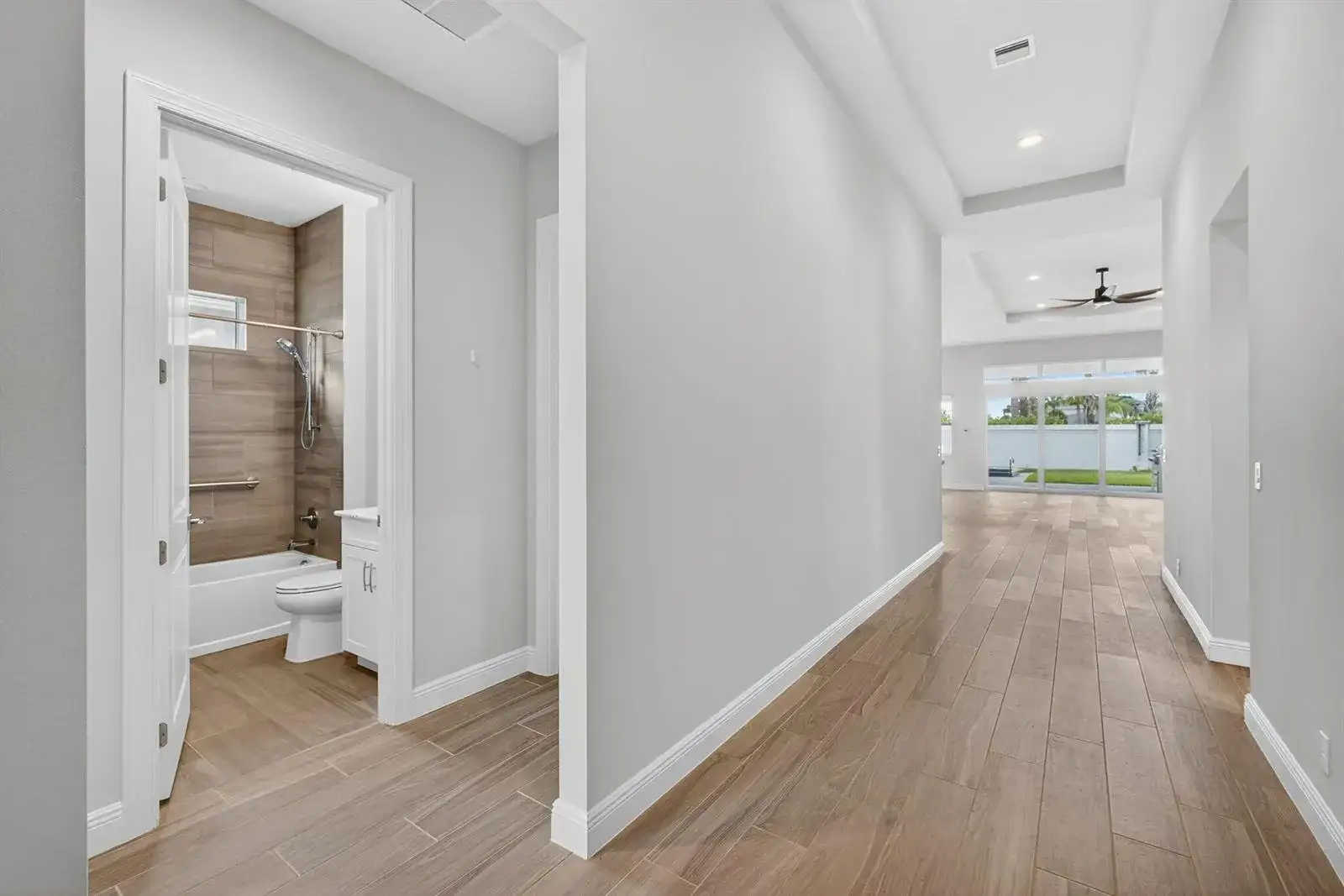 9901 Regency Way, Palm Beach Gardens FL 33412 photo 5
