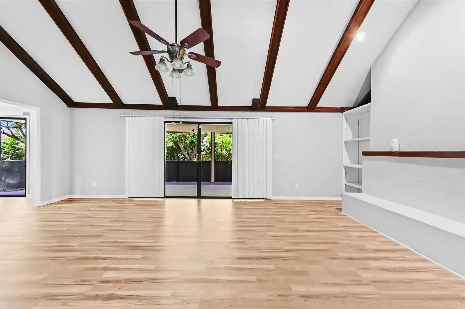 9227 SE Gettysburg Court, Hobe Sound FL 33455 photo 3