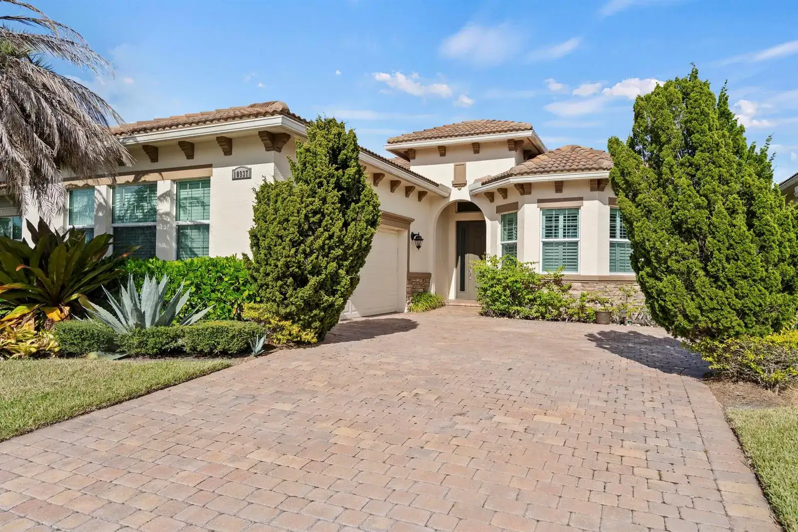 10937 SW Visconti Way, Port St. Lucie FL 34986 photo 2