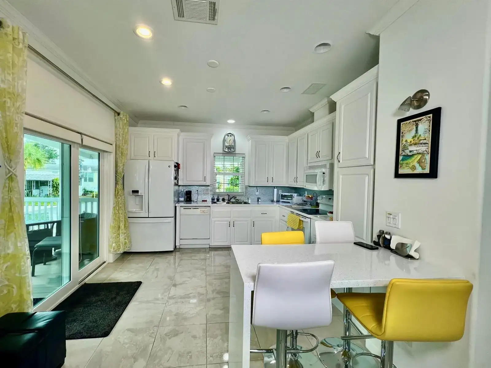 413 Hibiscus Drive, Deerfield Beach FL 33442 photo 3