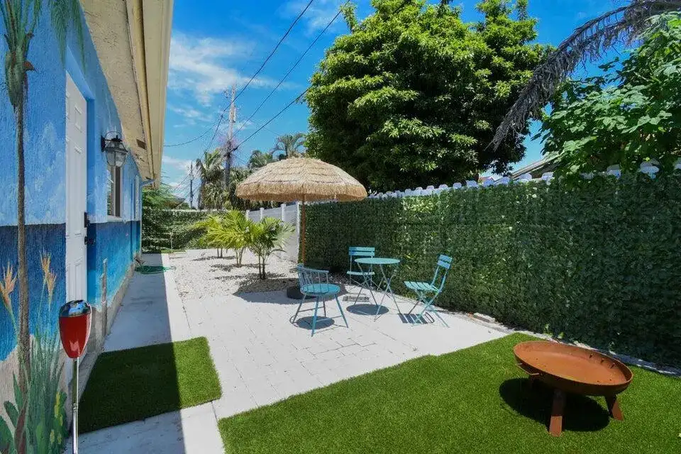 951 Green Street, West Palm Beach FL 33405 photo 5