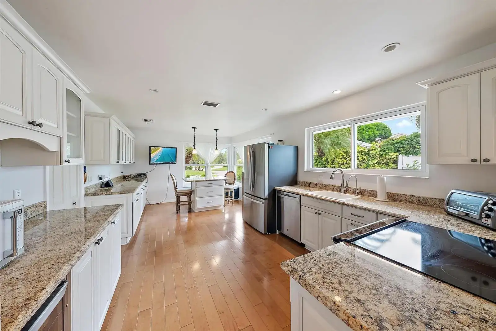 6642 S Pine Court, Palm Beach Gardens FL 33418 photo 4
