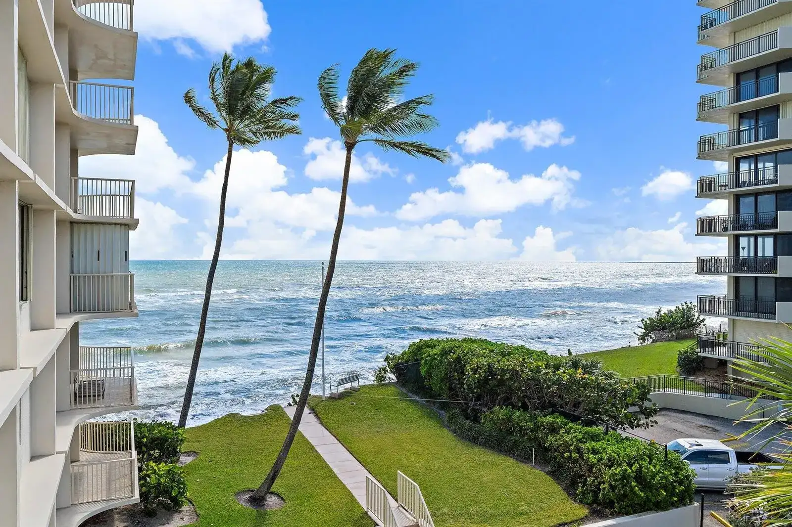 5480 N Ocean Drive, Singer Island FL 33404 photo 2