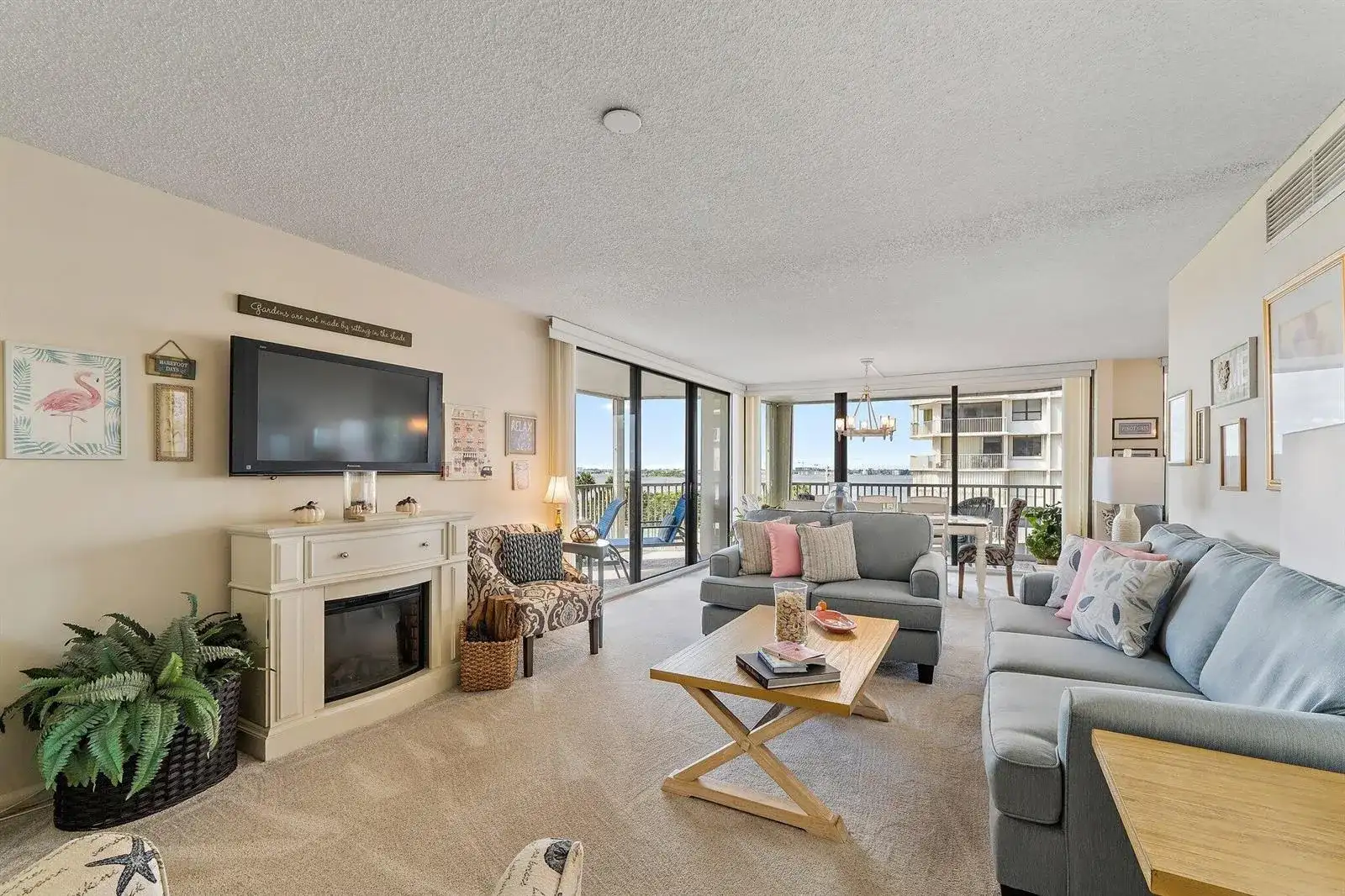 5480 N Ocean Drive, Singer Island FL 33404 photo 4