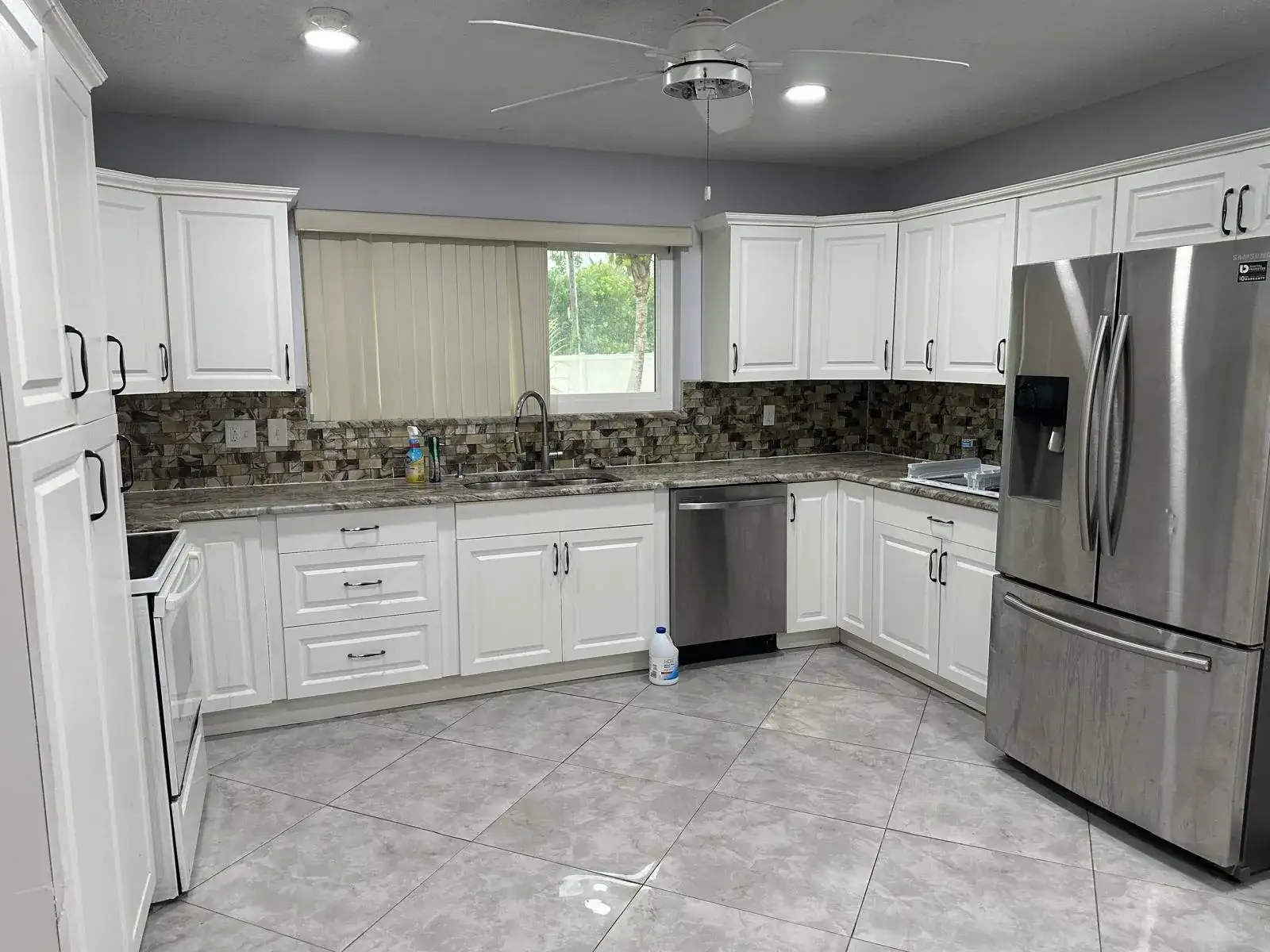 1616 Crandon Avenue, Mangonia Park FL 33407 photo 3