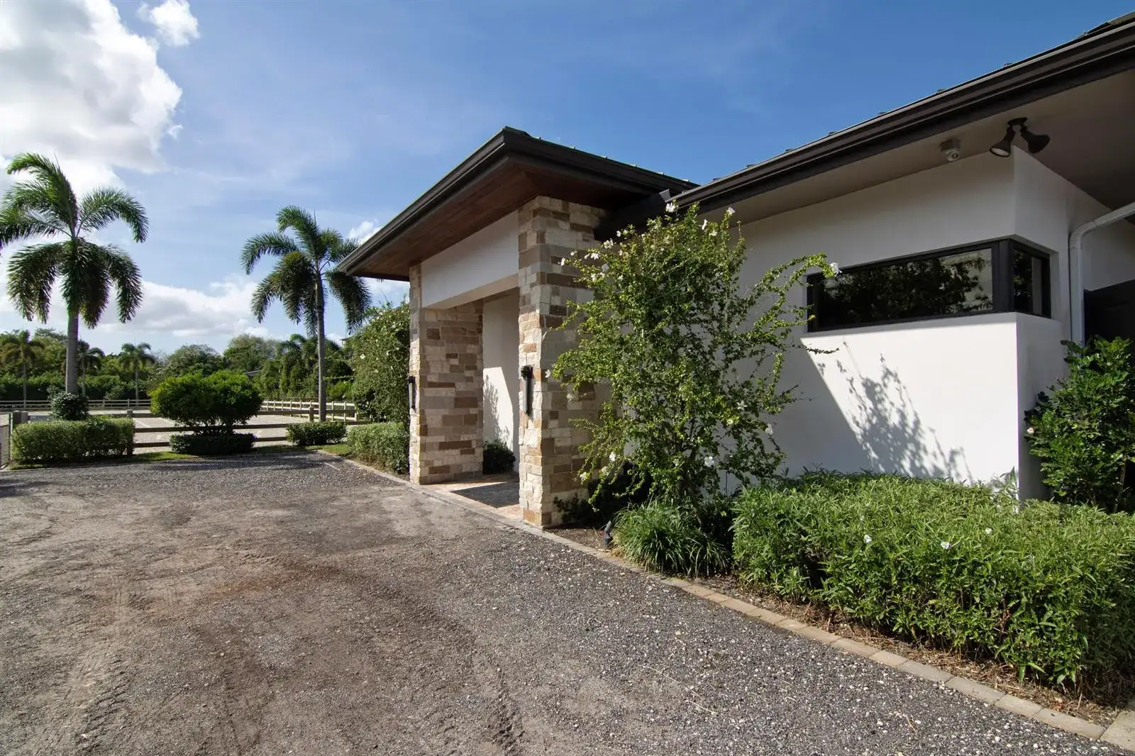 2022 Appaloosa Trail, Wellington FL 33414 photo 3