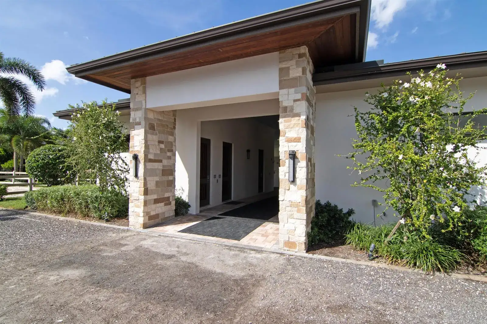 2022 Appaloosa Trail, Wellington FL 33414 photo 4