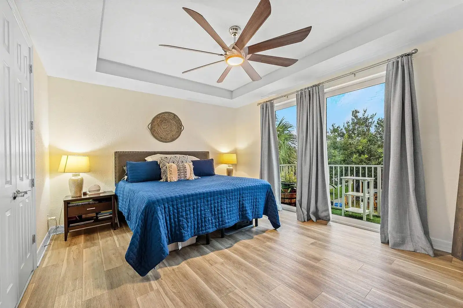 1056 Community Drive, Jupiter FL 33458 photo 4