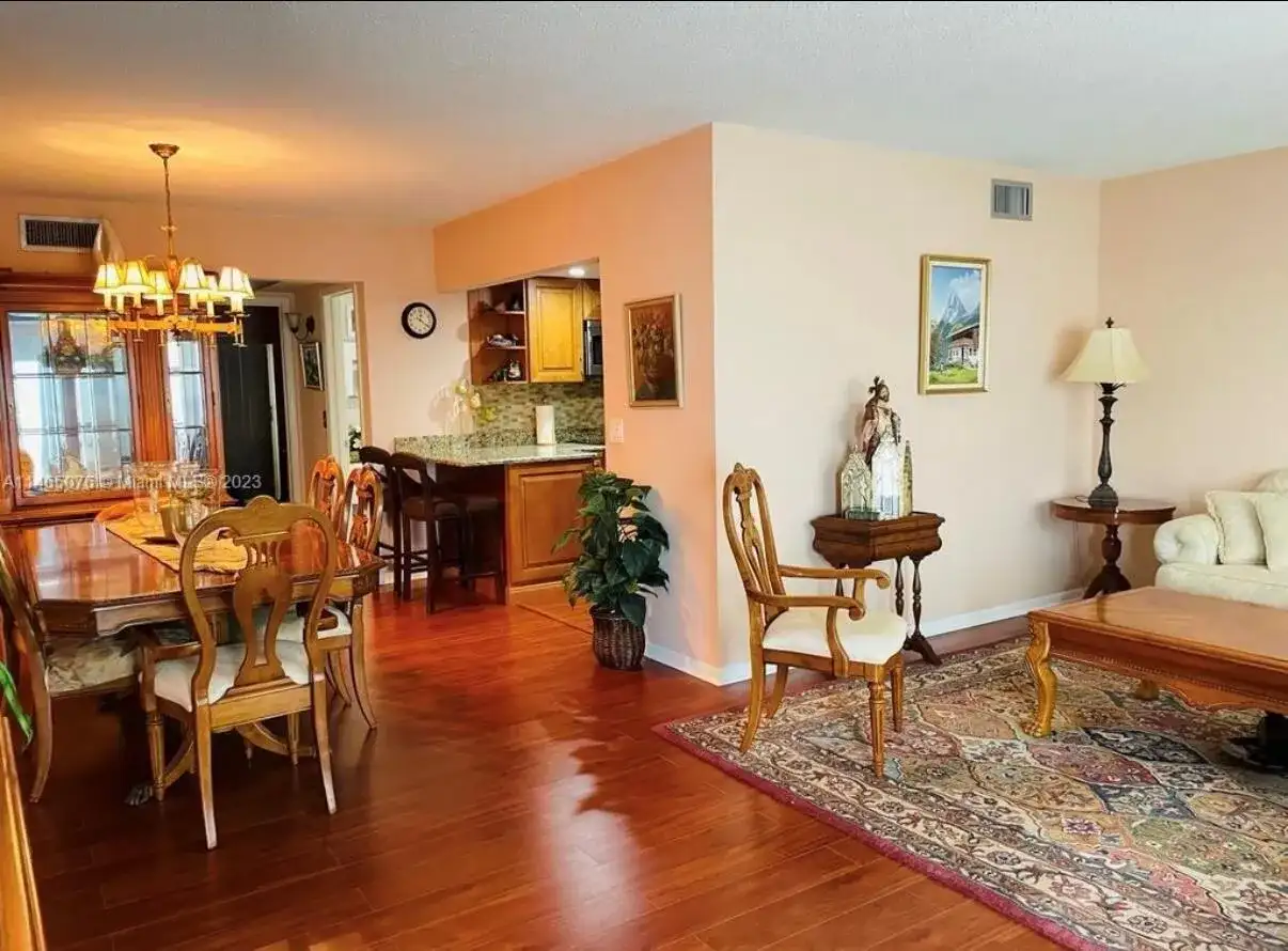 308 Wellington D, West Palm Beach FL 33417 photo 2
