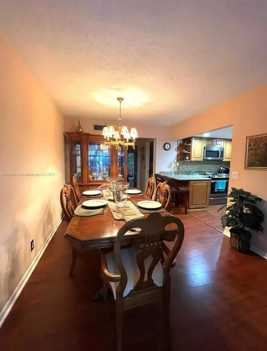 308 Wellington D, West Palm Beach FL 33417 photo 3