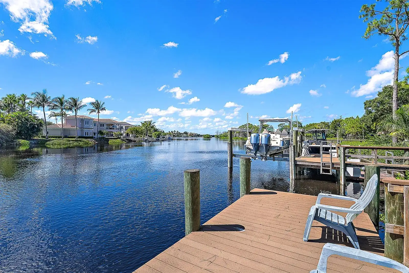 18706 SE St Augustine Way, Jupiter FL 33458 photo 2