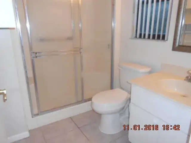 23 Crossings Circle, Boynton Beach FL 33435 photo 3