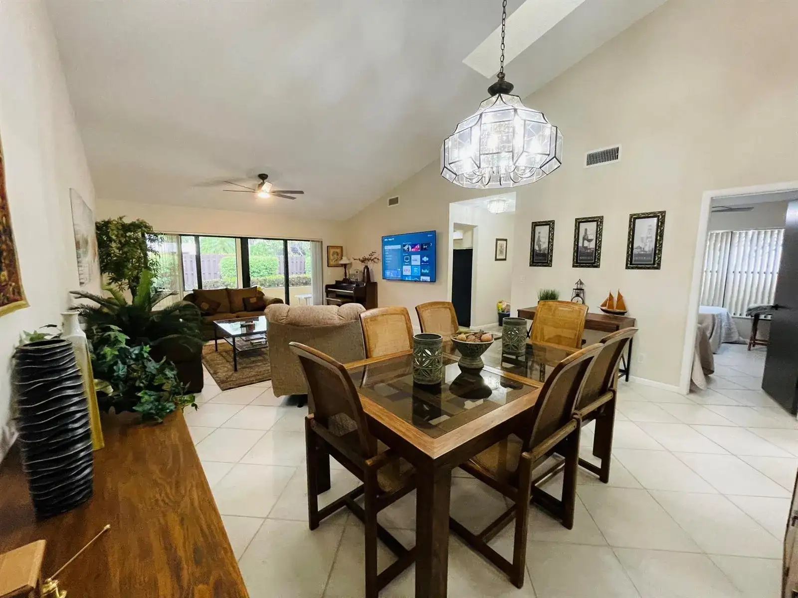 354 SW 28th Avenue, Delray Beach FL 33445 photo 5
