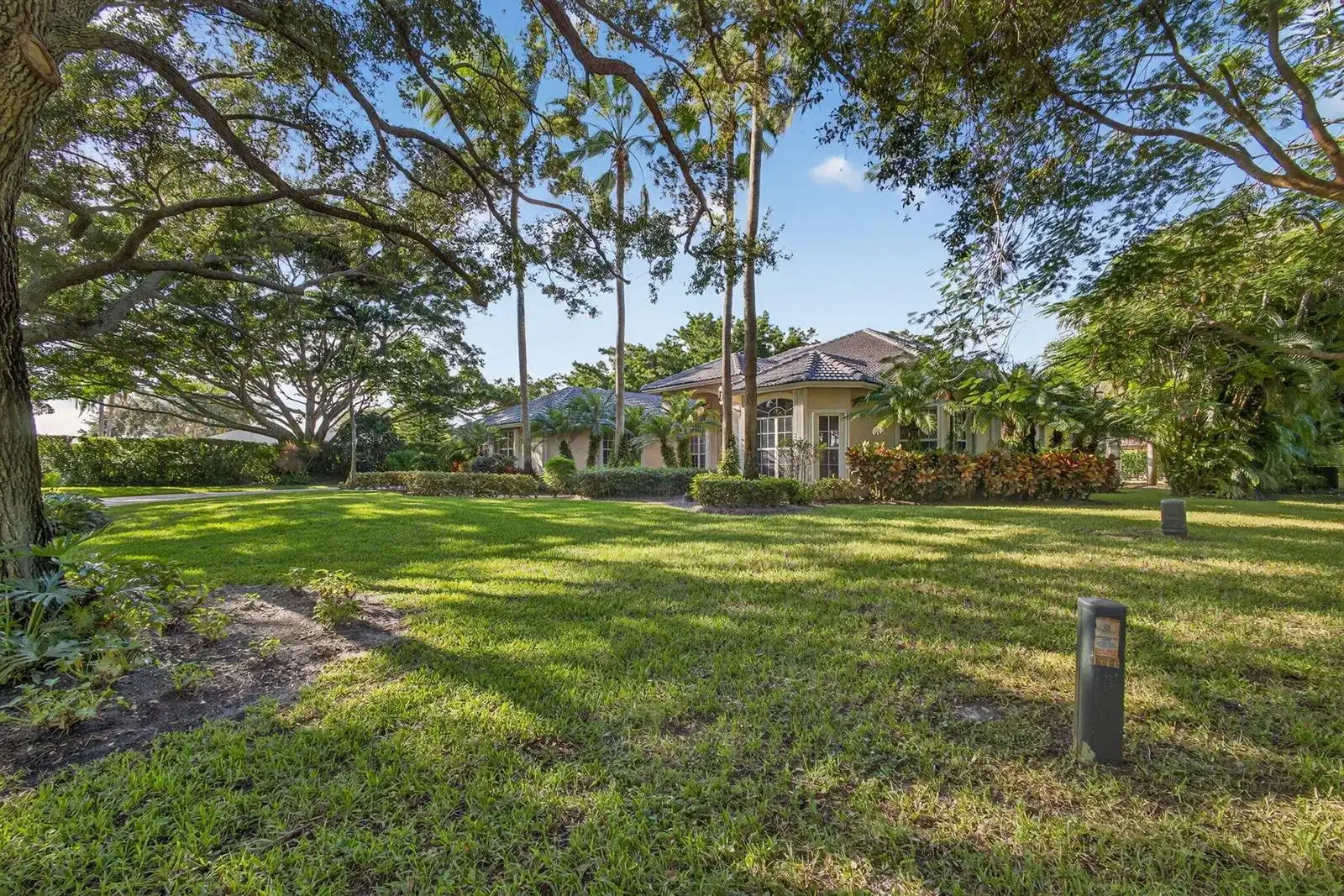 9923 SE Oak Tree Terrace, Tequesta FL 33469 photo 4