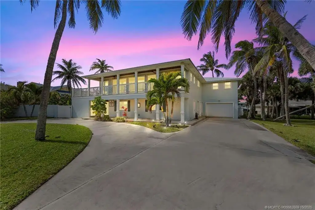 1911 Surfside Drive, Fort Pierce FL 34949 photo 3