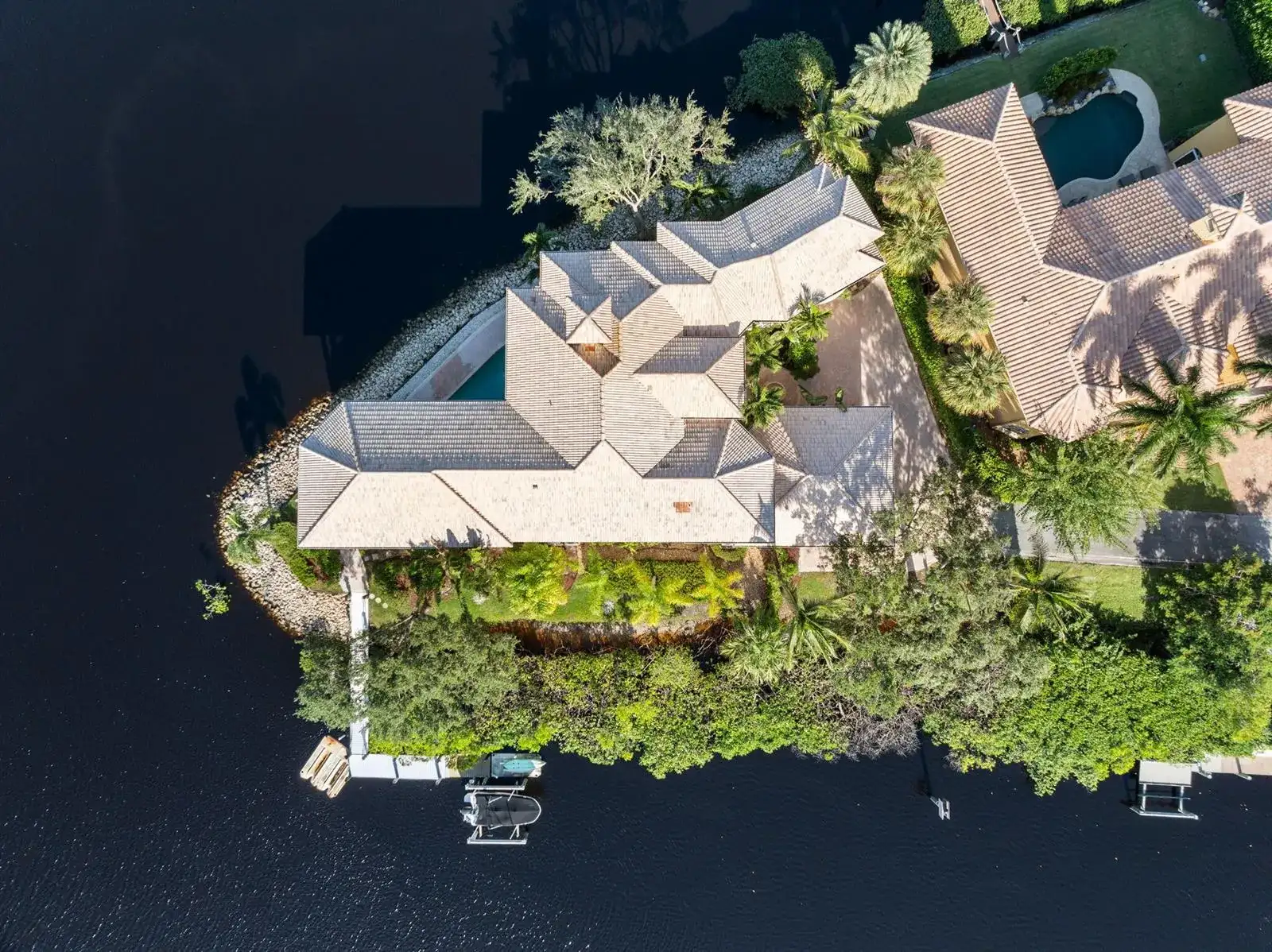 18499 SE Palm Island Lane, Jupiter FL 33458 photo 3