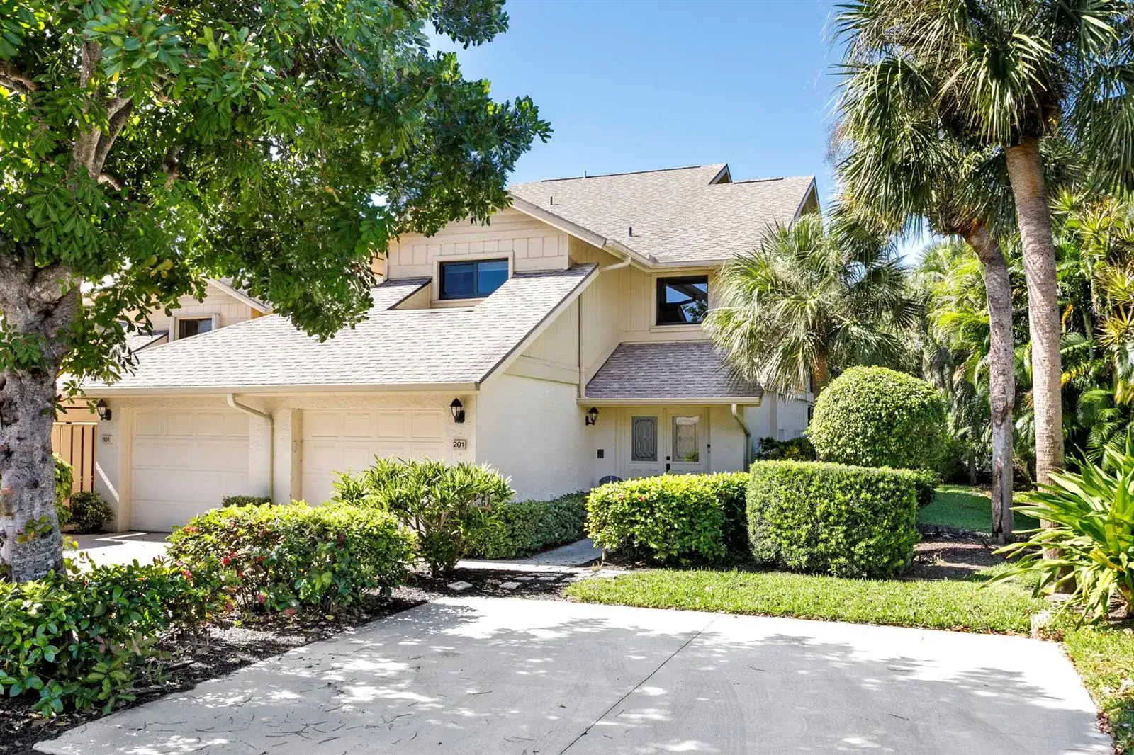 17137 Waterbend Drive # 201, Jupiter FL 33477 photo 3