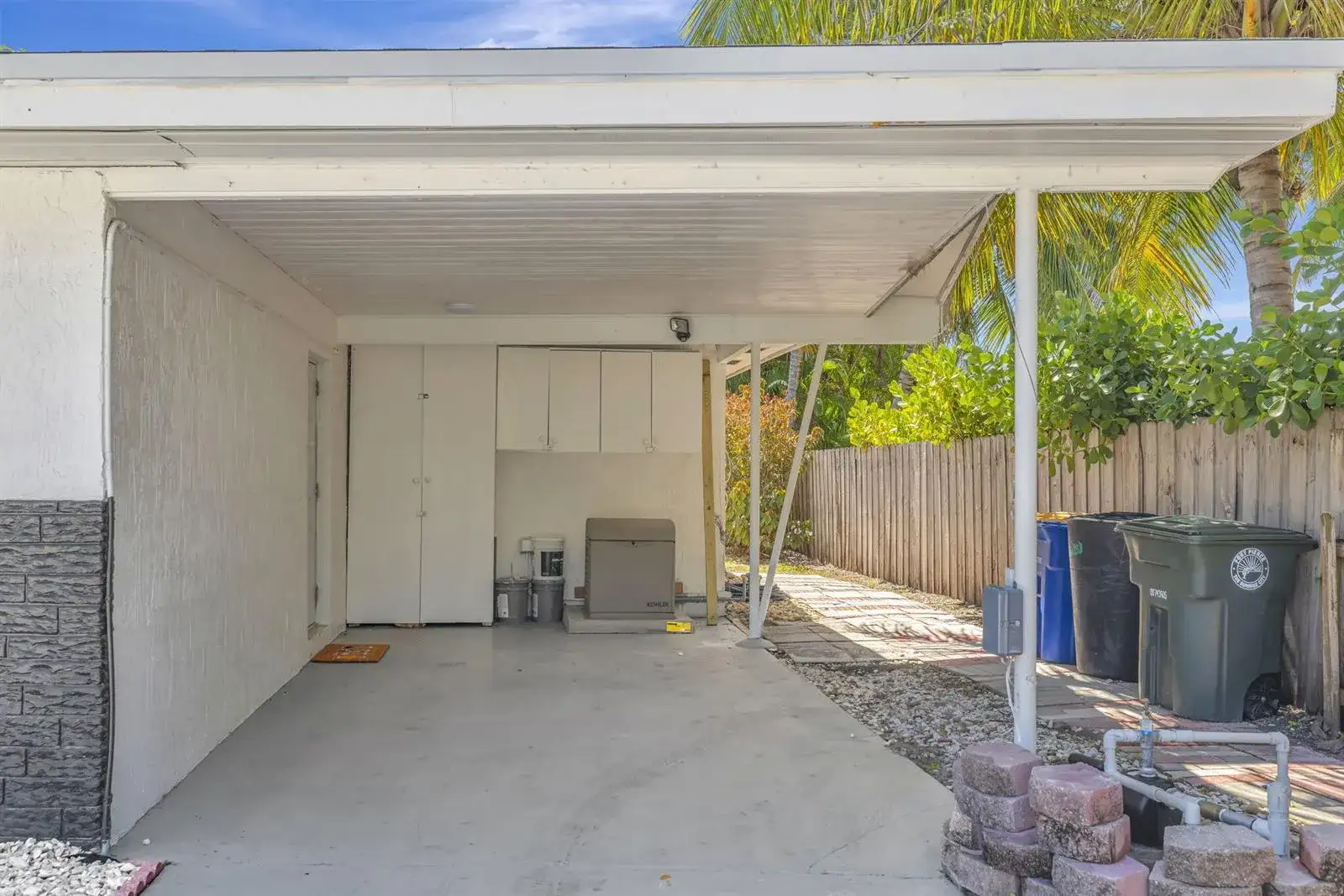 1911 Cypress Avenue, Fort Pierce FL 34949 photo 3