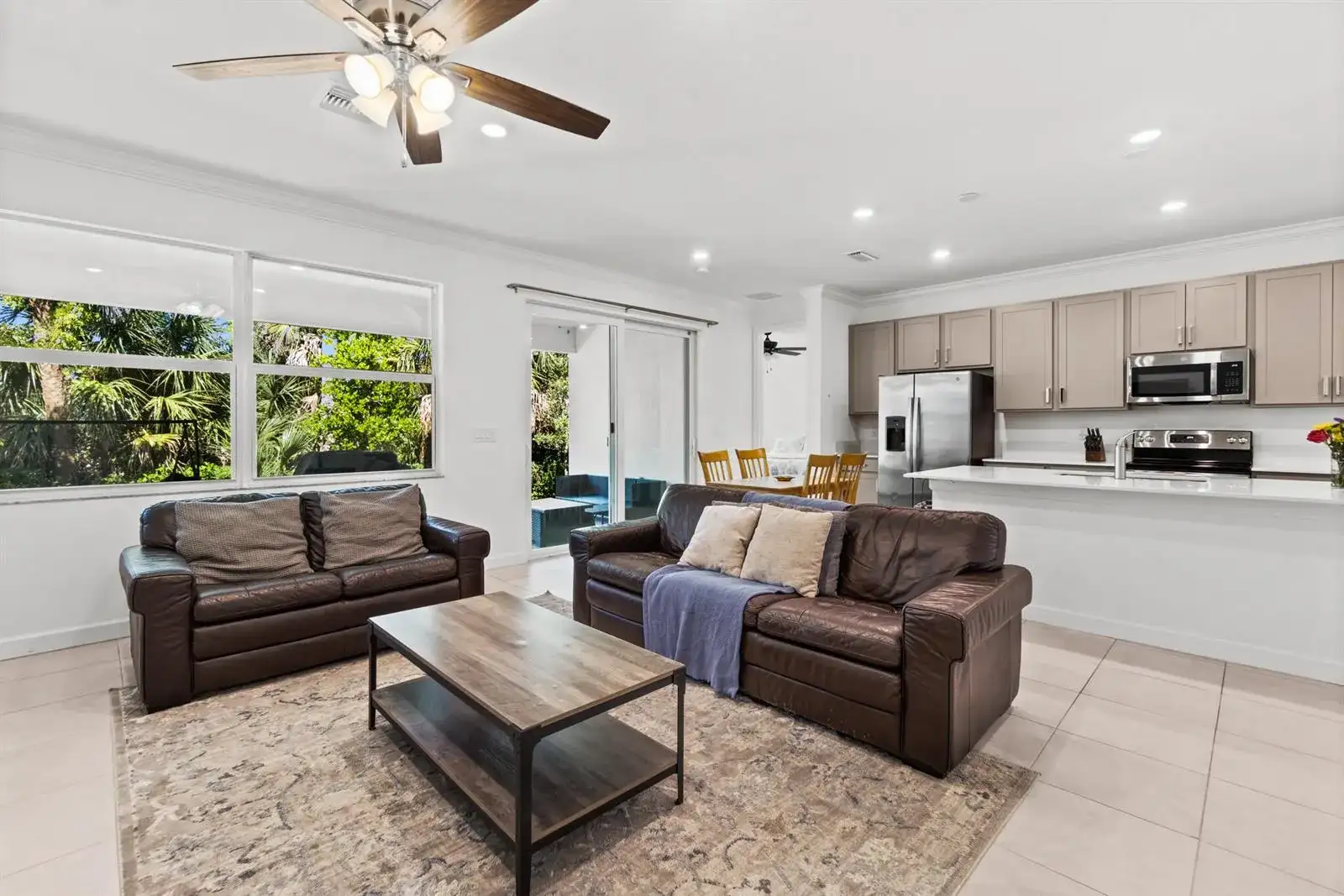 460 Veridian Circle NW, Palm Bay FL 32907 photo 3