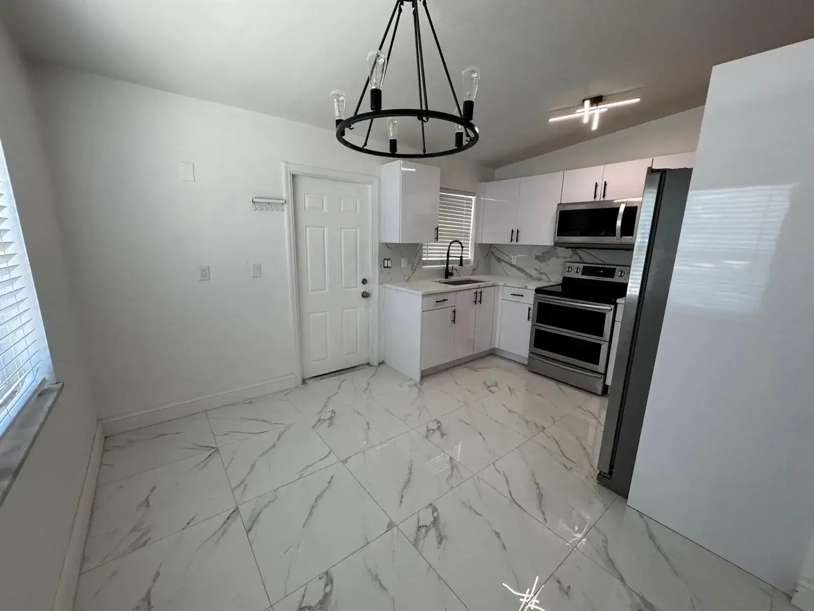 508 Palm Avenue # A, Fort Pierce FL 34982 photo 3