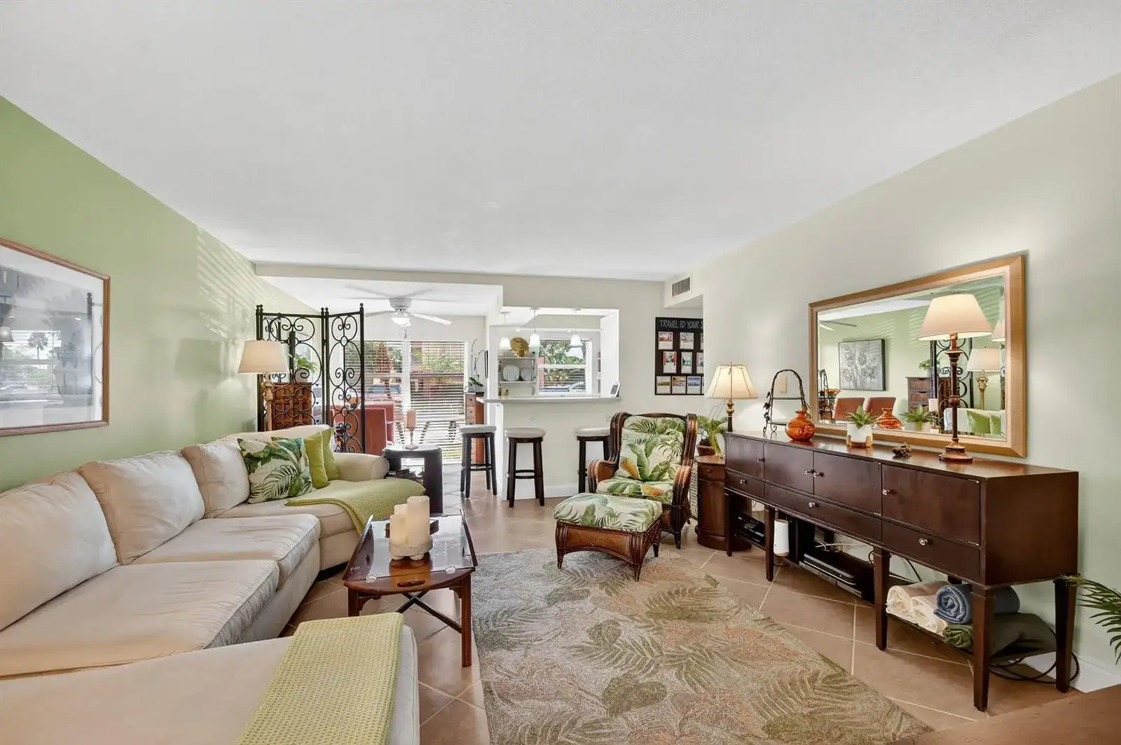 7 Golfs Edge # D, West Palm Beach FL 33417 photo 2
