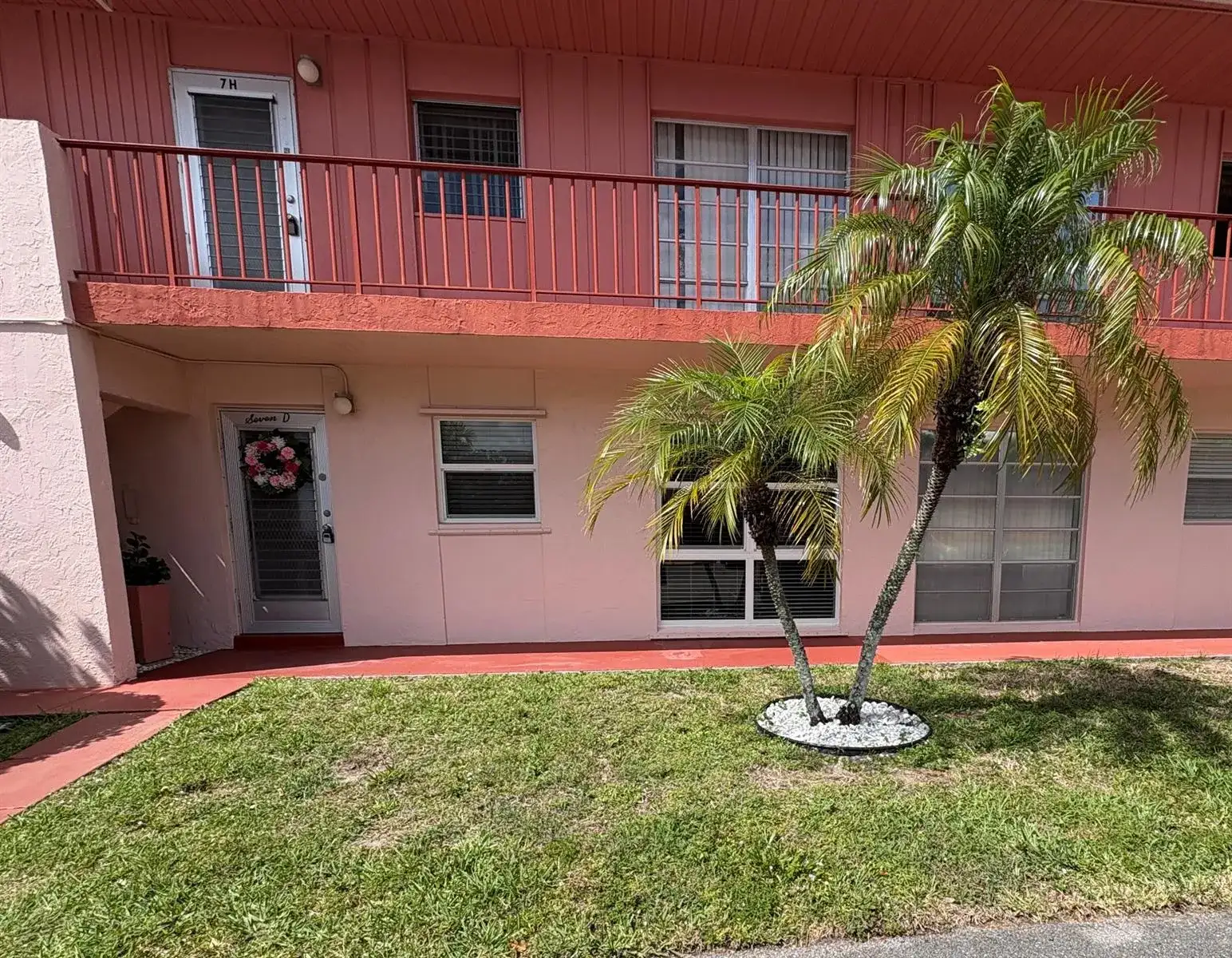 7 Golfs Edge # D, West Palm Beach FL 33417 photo 5