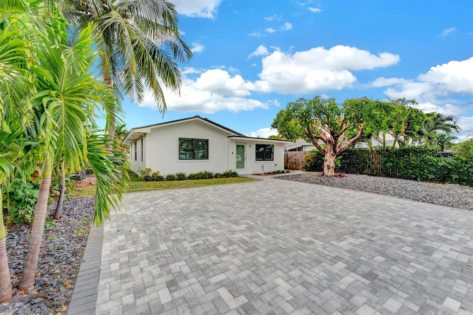 320 NW 3rd Avenue, Delray Beach FL 33444 photo 3