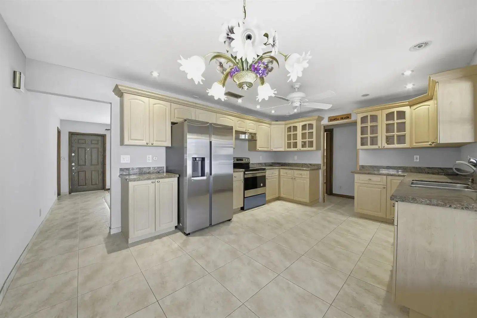 309 SE 4th Street, Dania Beach FL 33004 photo 5